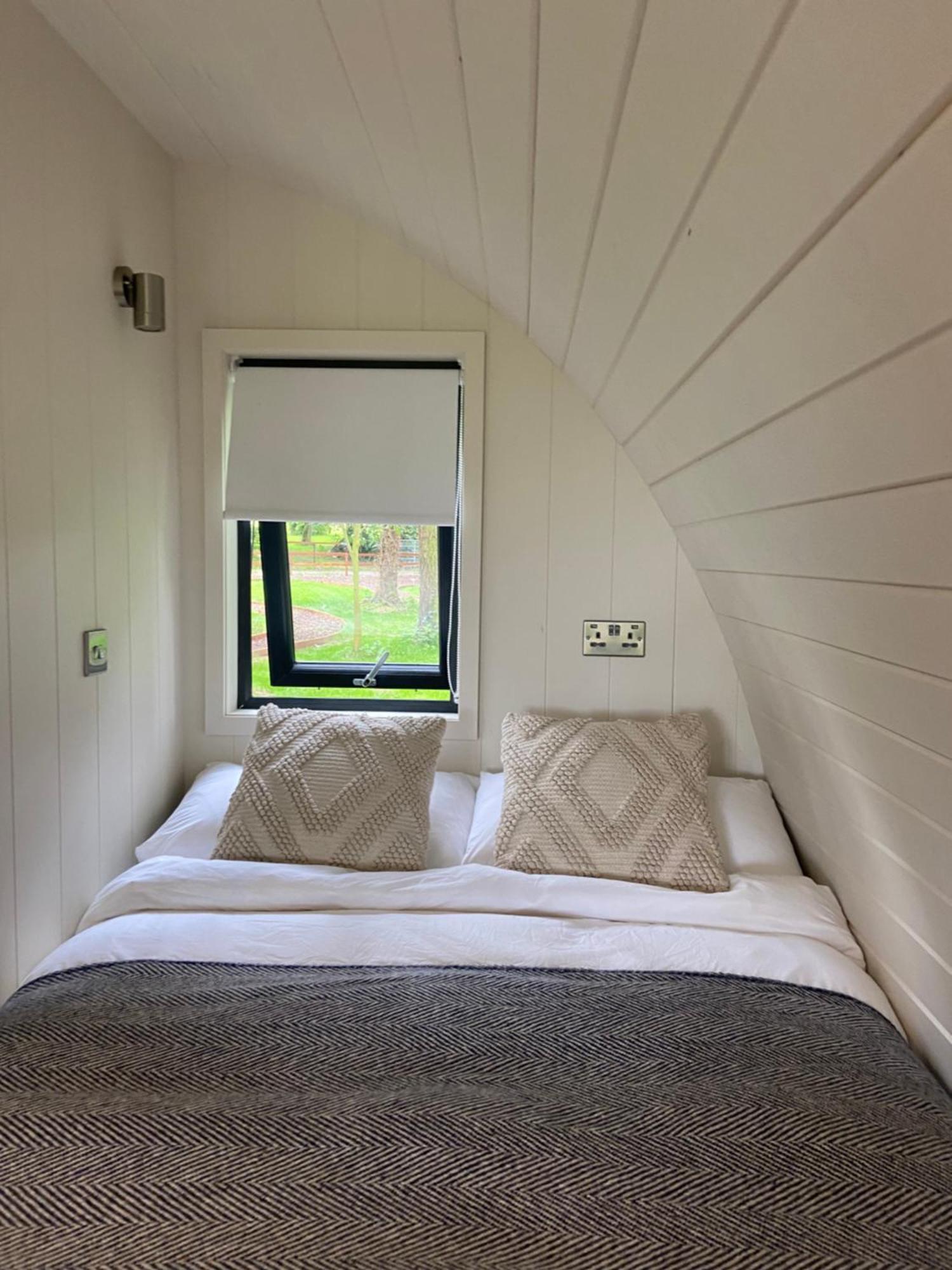 Вилла Kildare Countryside Pods Экстерьер фото