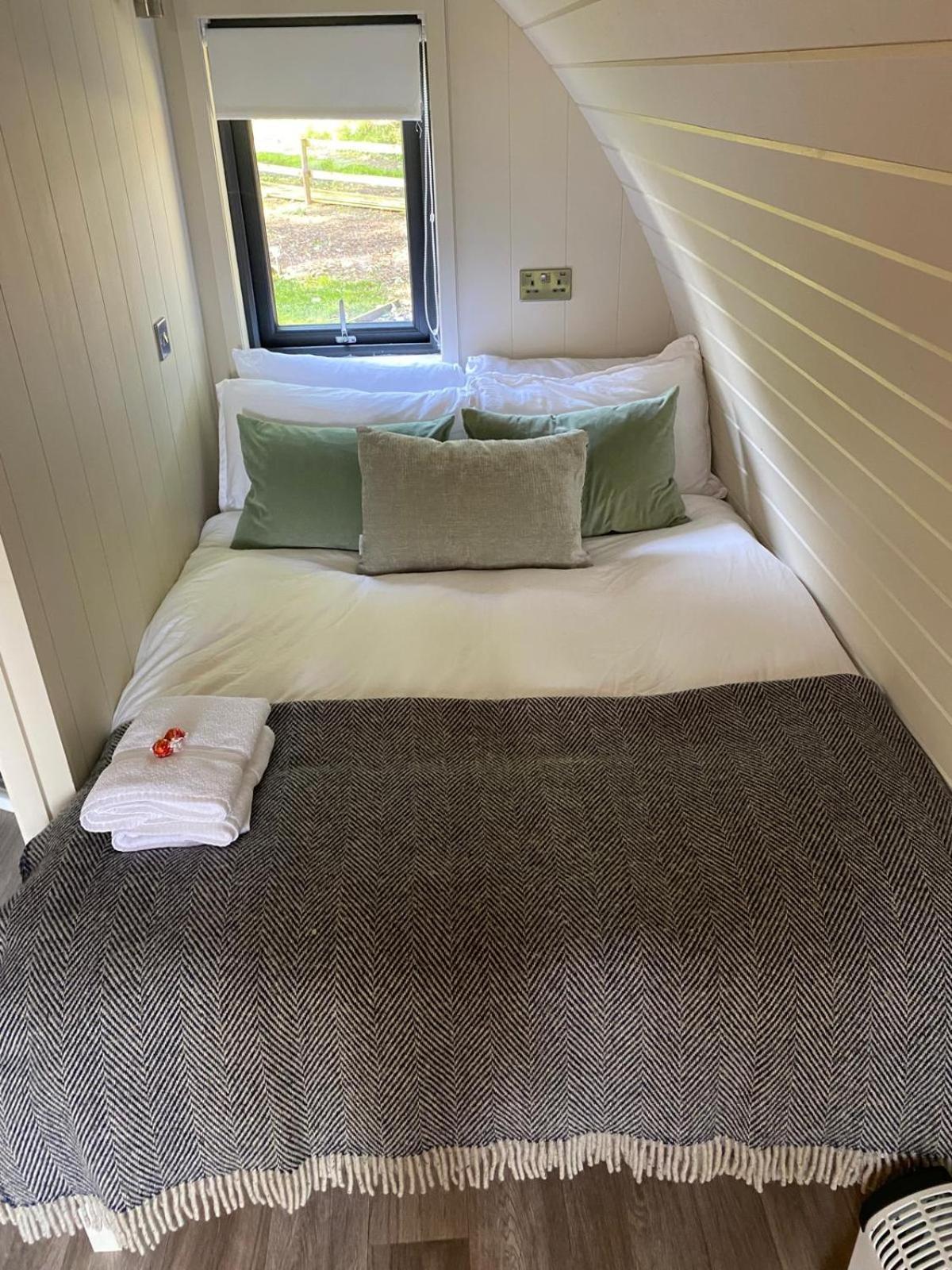 Вилла Kildare Countryside Pods Экстерьер фото