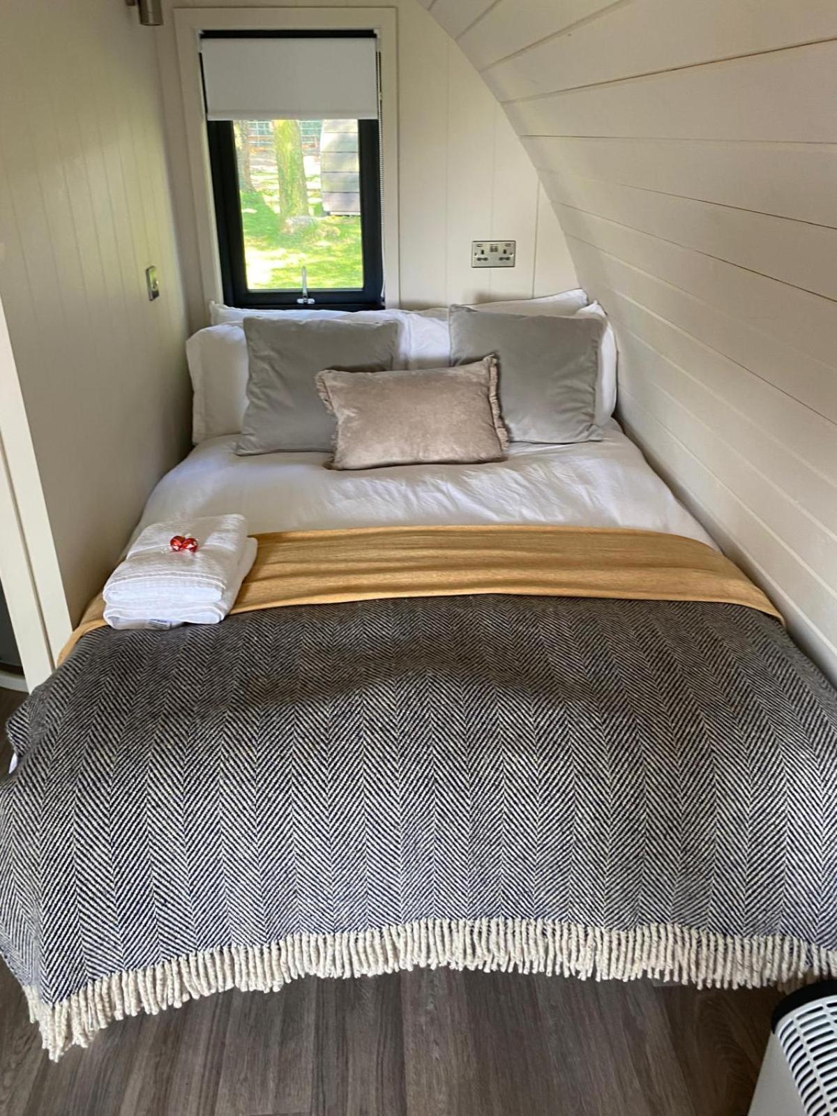 Вилла Kildare Countryside Pods Экстерьер фото